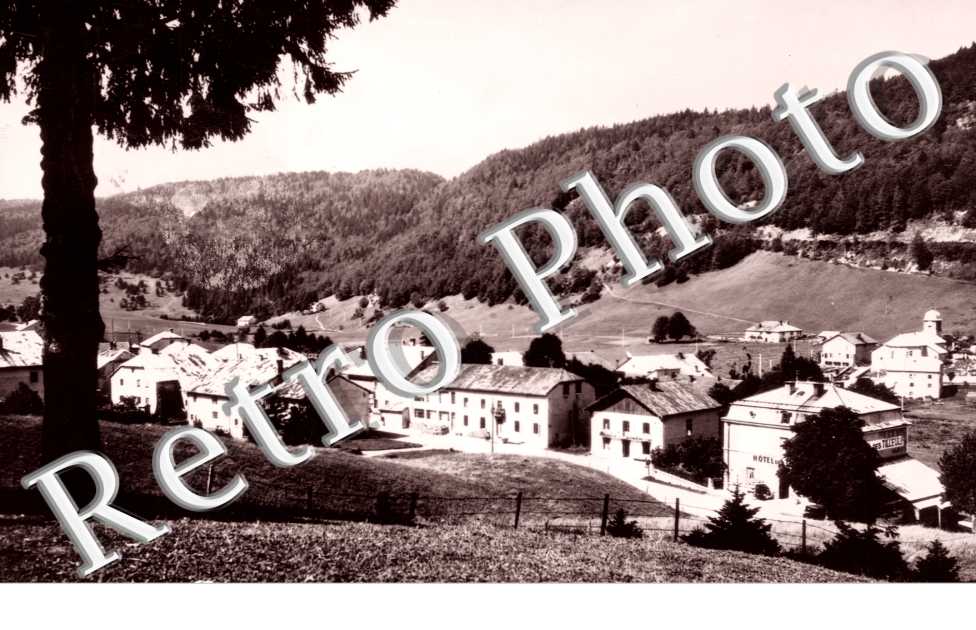 Vallee de la Valserine, Hotel de Tilleul et Vue d&#039;Ensemble