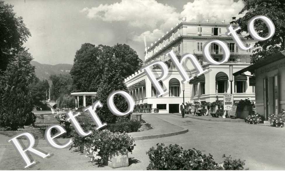Le Casino et ses jardins fleuris