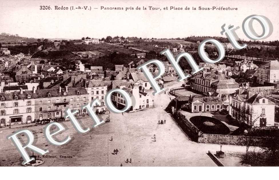 Panorama pris de la Tour et Place de la Sous-Prefecture