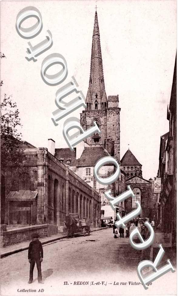 (Rue Victor-Hugo