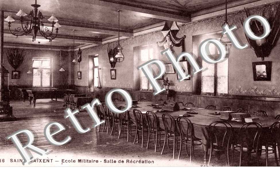Ecole Militaire, Salle de Recreation