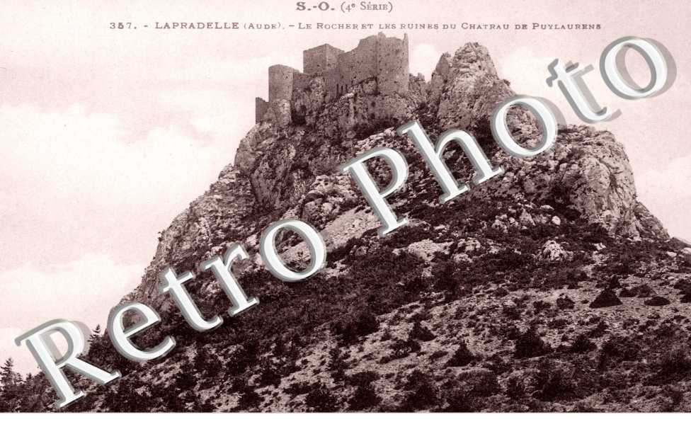 Le Rocher et les Ruines du Chateau