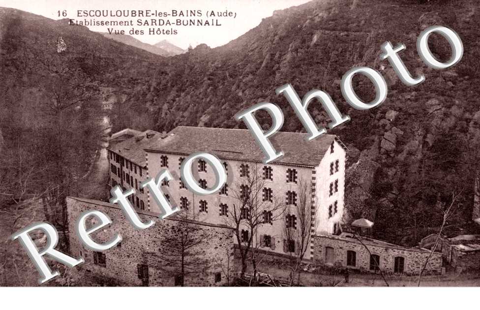 Les-Bains etablissement Sarda-Bonnail vue des hotels