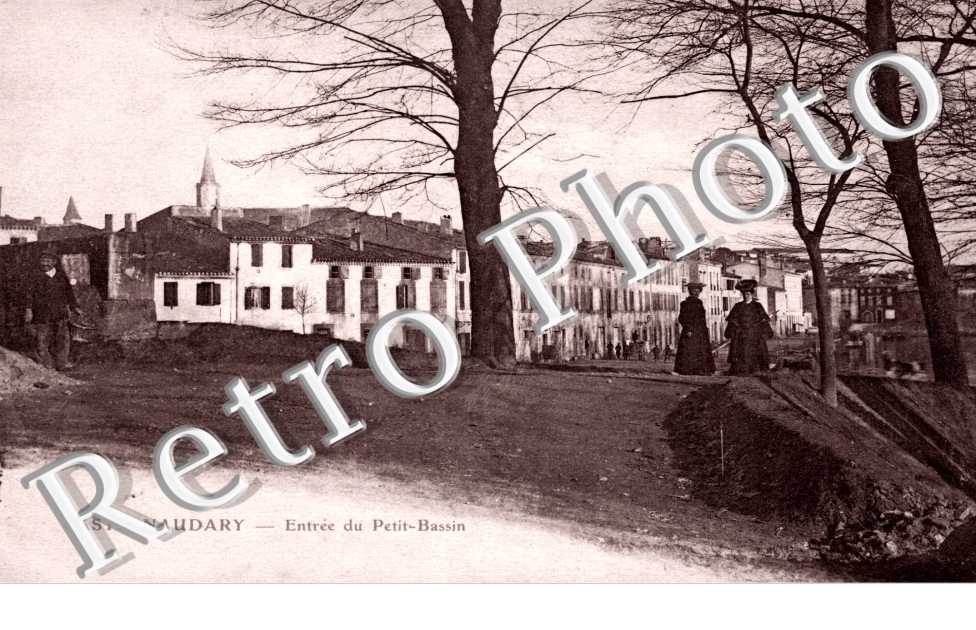 Entrée du petit bassin