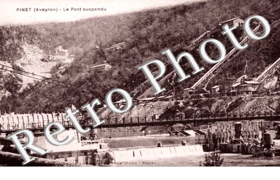 Pinet -   Le pont suspendu