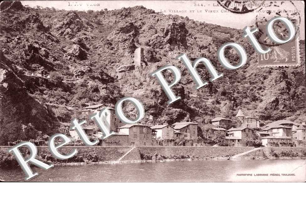 LARROQUE  PENCHOT  Le village et le vieux chateau