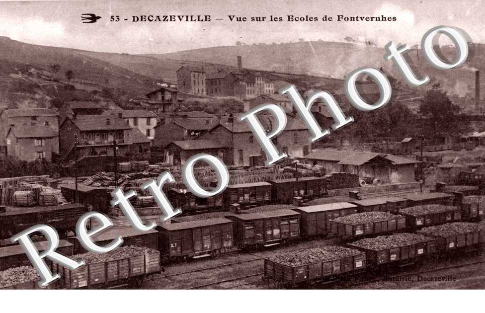 Vue sur les ecoles de Fontvernhes