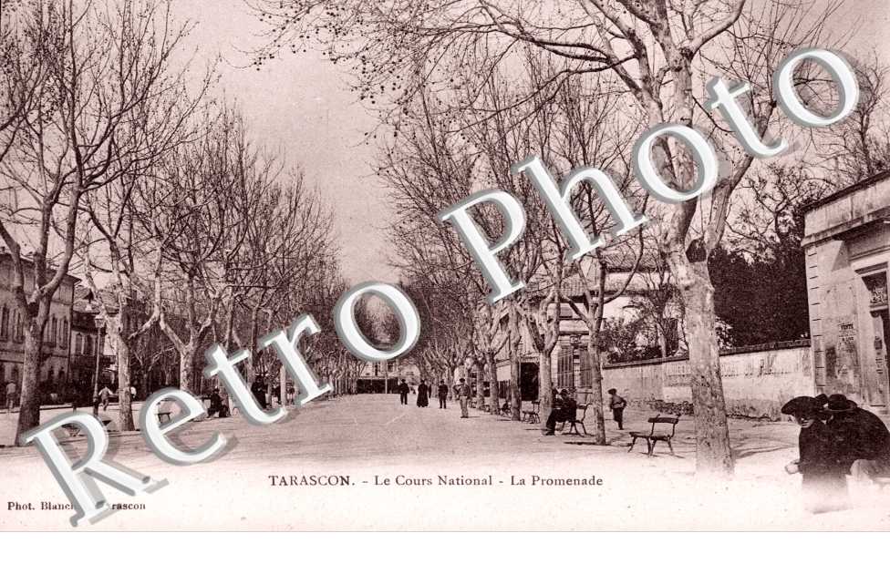 le Cours National, la Promenade