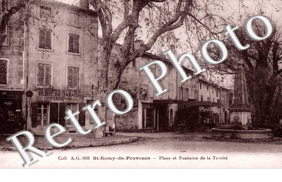 Place et fontaine de la Trinite