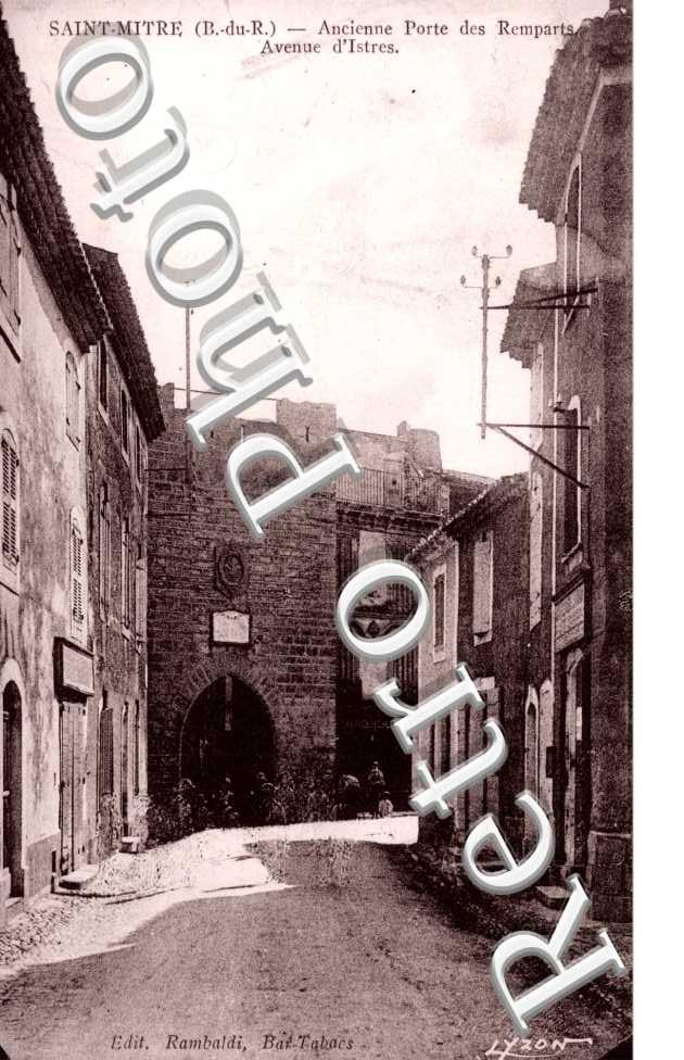 Ancienne porte des remparts - avenue d&#039;Istres