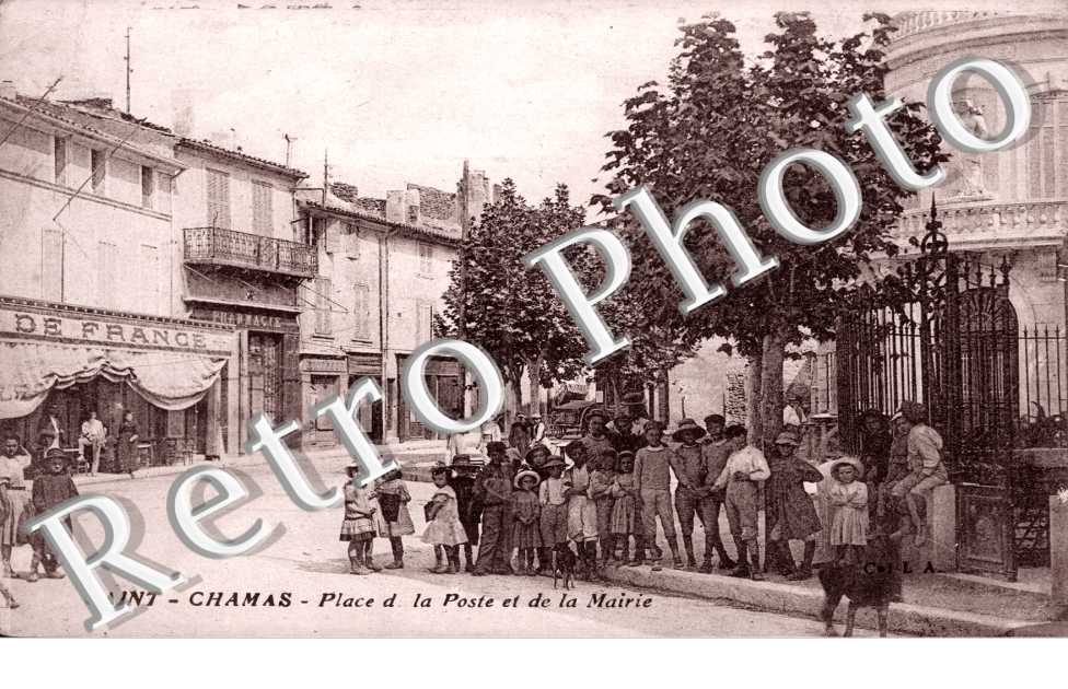 Place  de la poste et de la mairie