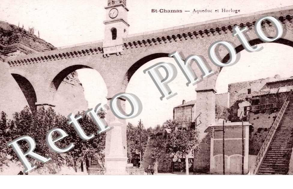Aqueduc et Horloge