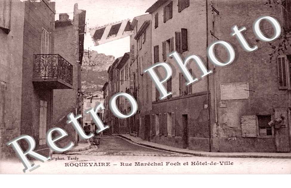 rue marechal foch et hotel de ville