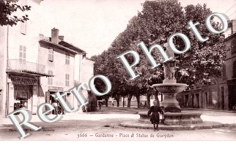 Place et statue de Gueydan