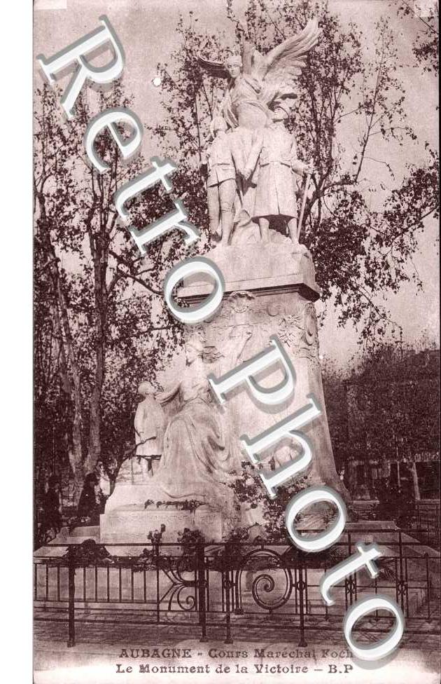 Le Monument de la Victoire, Cours Marechal Foch