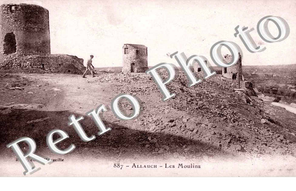 Les Moulins
