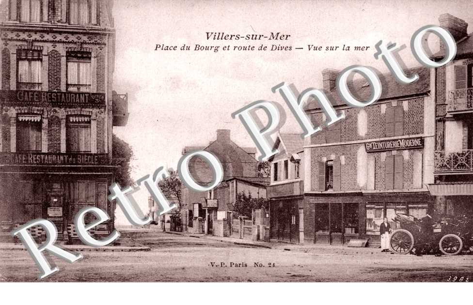 Villers-sur-Mer, Place du Bourg et Route de Dives, Vue sur la Mer
