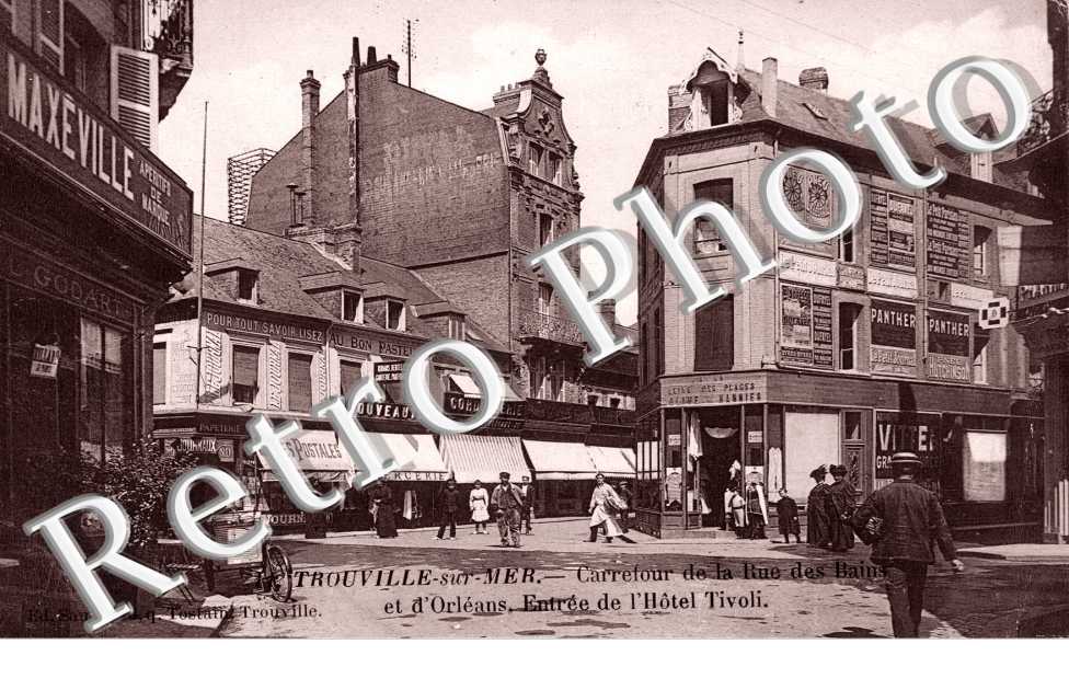 Carrefour de la rue des bains et d&#039;Orleans