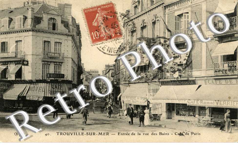 Entree de la rue des bains