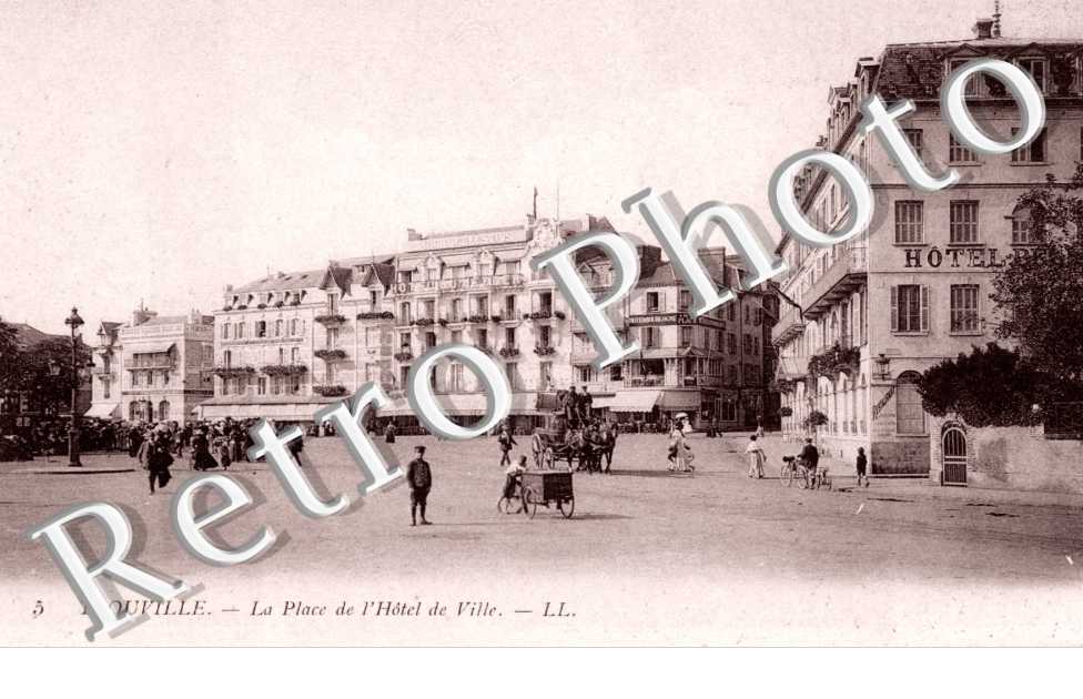 la Place de l&#039;Hotel de Ville