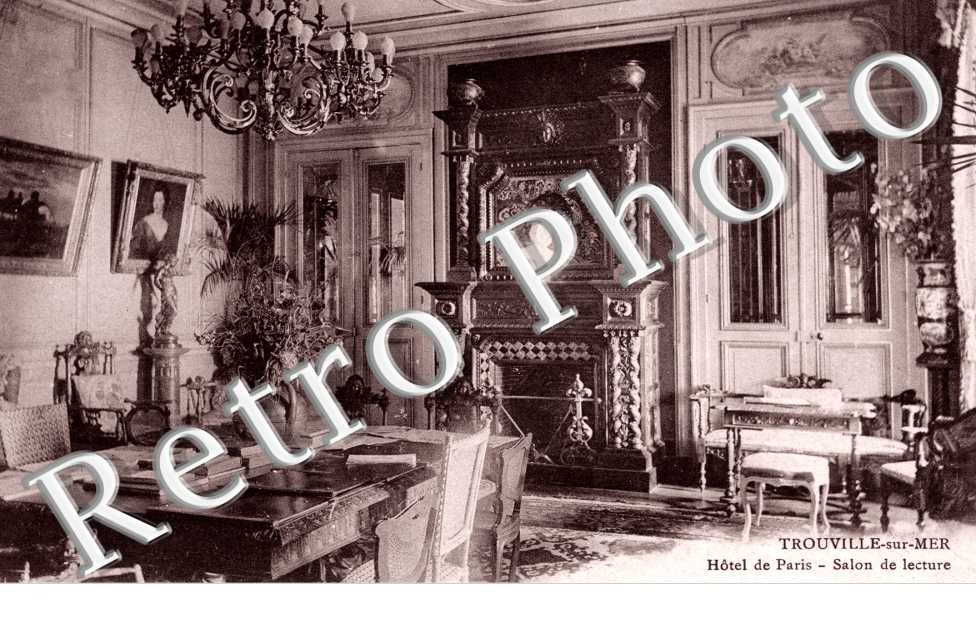 l&#039;Hotel de Paris - salon de lecture