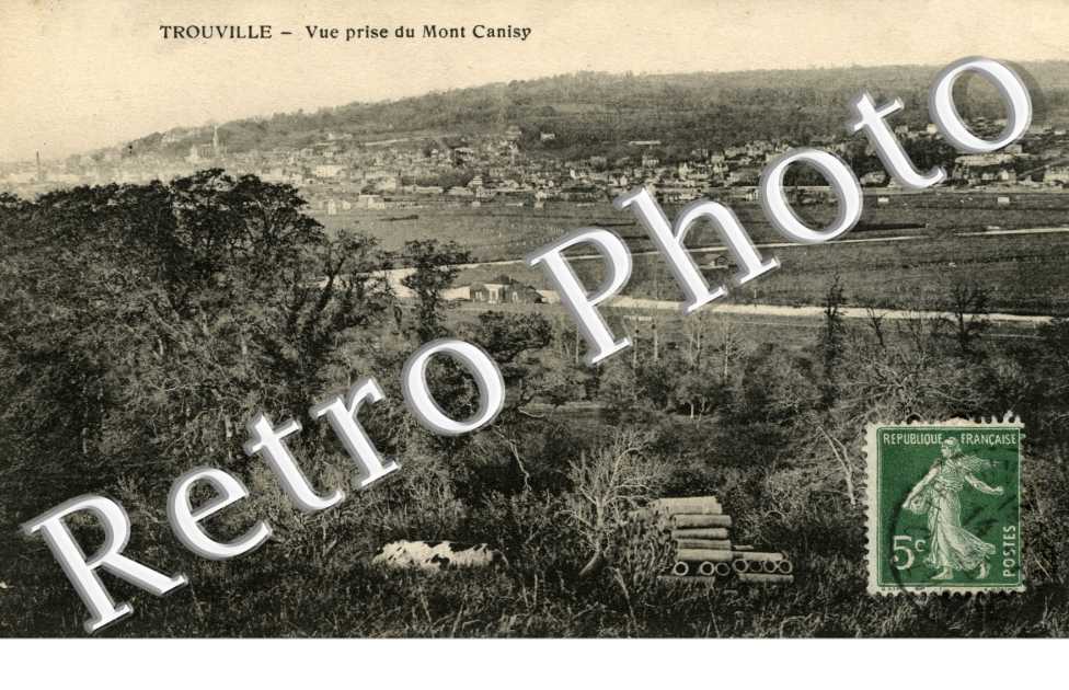 Vue prise du Mont Canisy