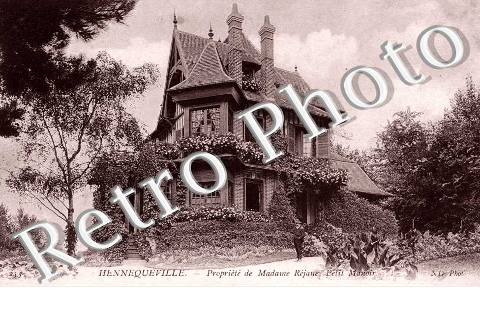 Hennequeville - Propriete de Mme Rejane, Petit Manoir