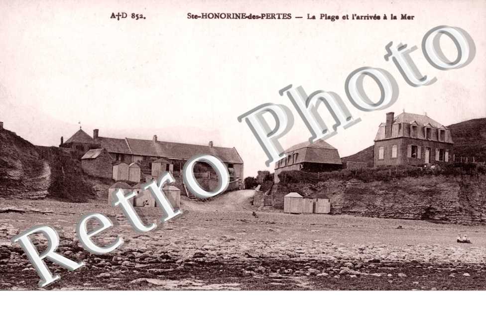Plage et l'arrivee a la mer