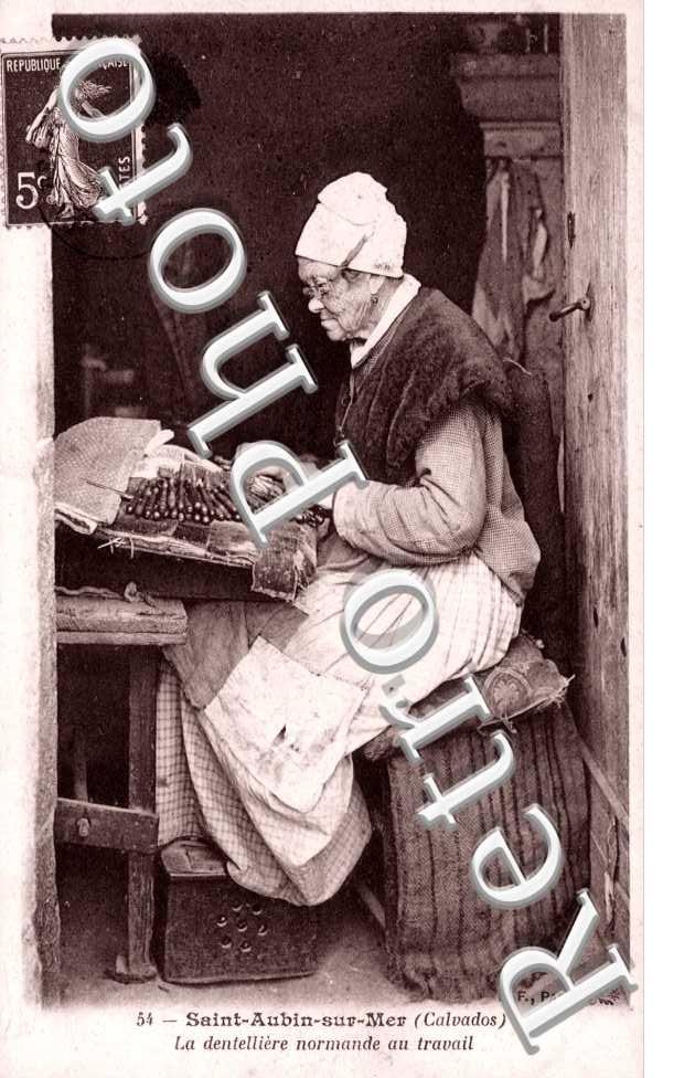 la dentelliere normande au travail
