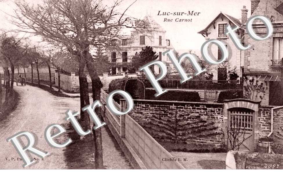 Luc-sur-Mer, Rue Carnot