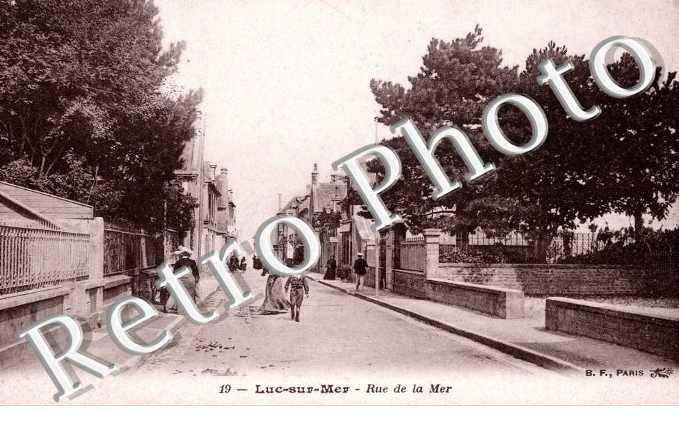 Luc-sur-Mer, Rue de la Mer