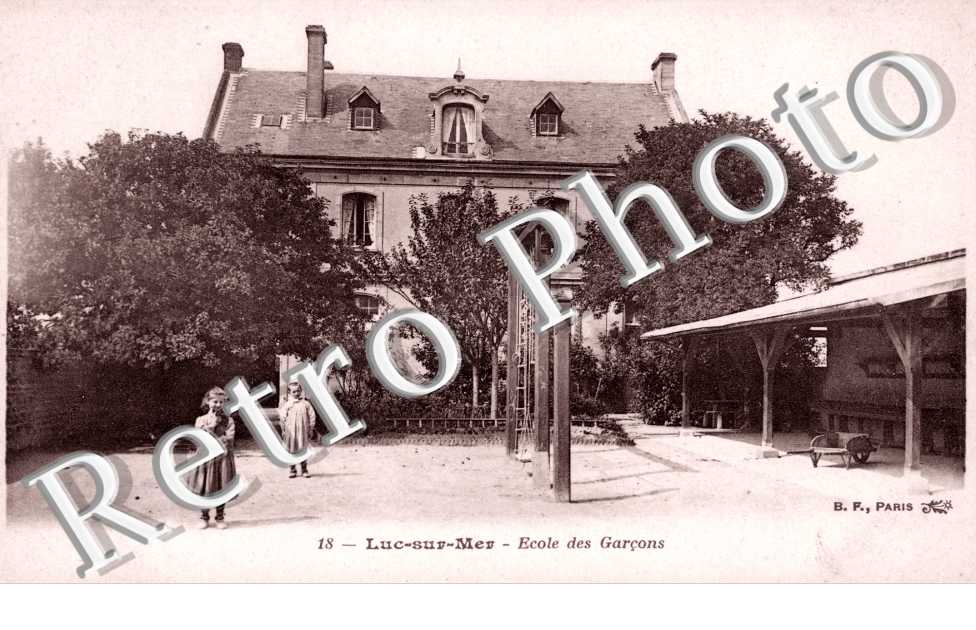 Luc-sur-Mer, Ecole des Garcons