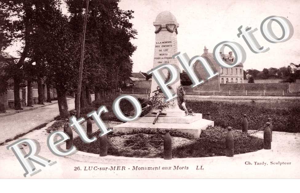 Luc-sur-Mer, Monument aux Morts