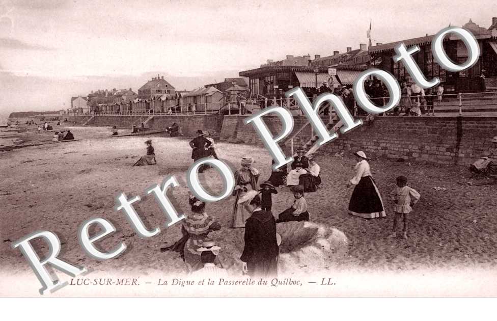 Luc-sur-Mer, la Digue et la Passerelle du Quilhoc