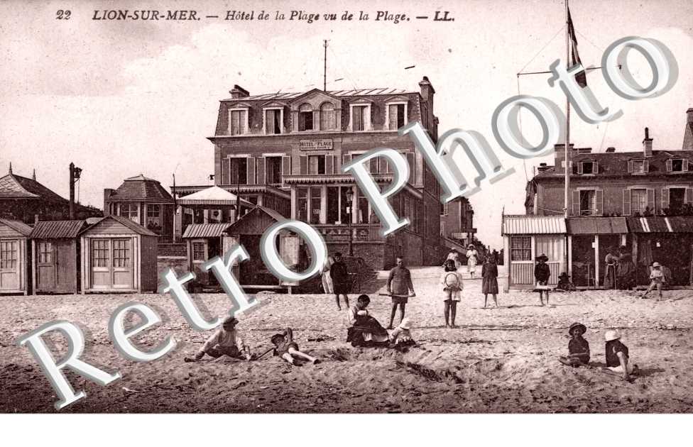 Lion-sur-Mer, Hotel de la Plage vu de la Plage