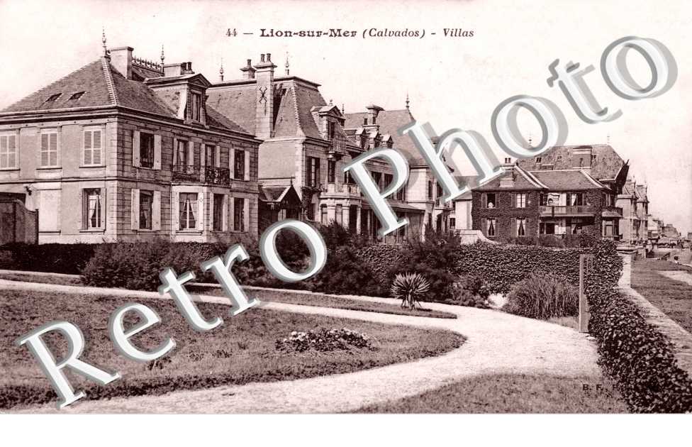 Lion-sur-Mer, Villas