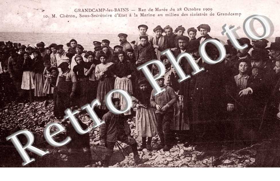 Raz de maree du 28 octobre 1909 M. Cheron au milieu des sinistres