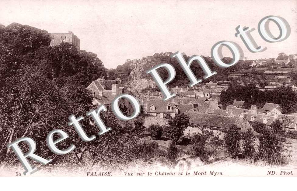 vue sur le chateau et le mont myra
