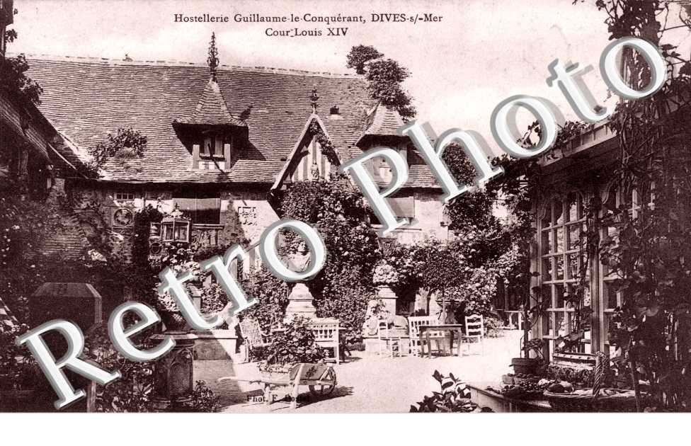 hotellerie Guillaume le Conquerant, cour Louis XIV