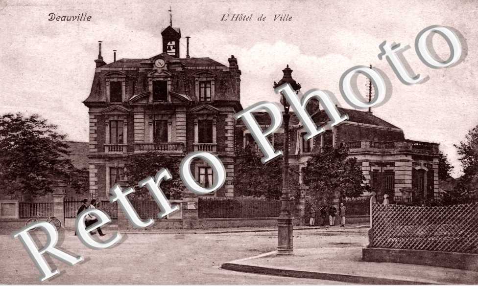 L'Hotel de Ville