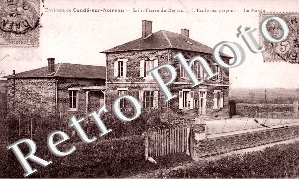L&#039;ecole des garcons, la mairie