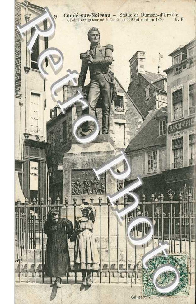 statue de Dumont d'Urville