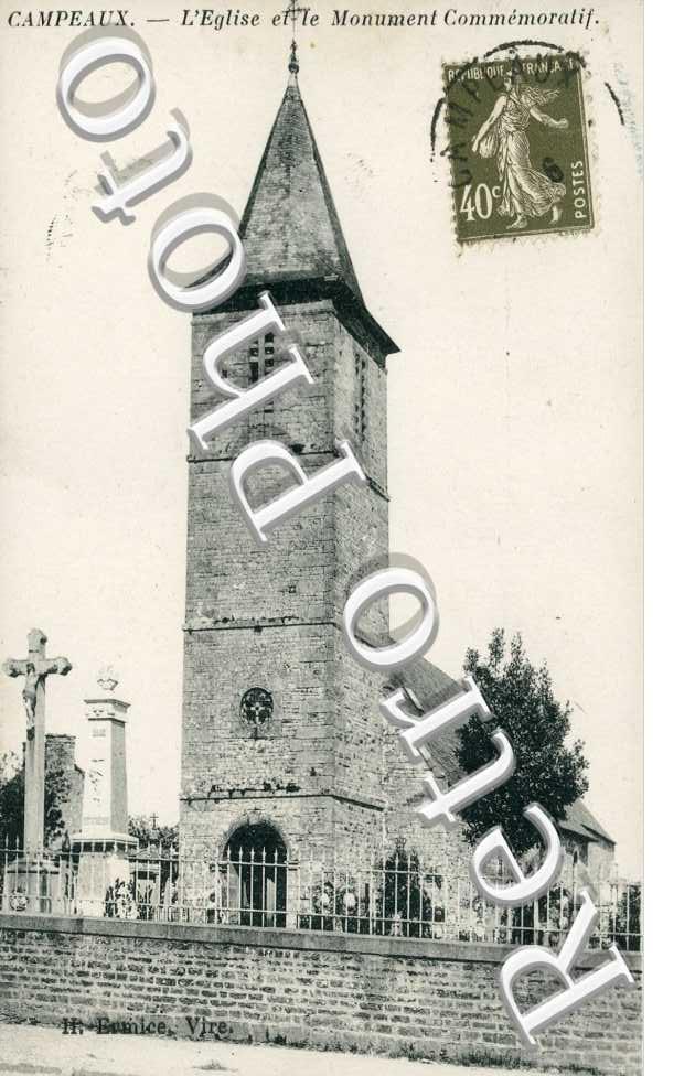 l&#039;eglise et le monument commemoratif