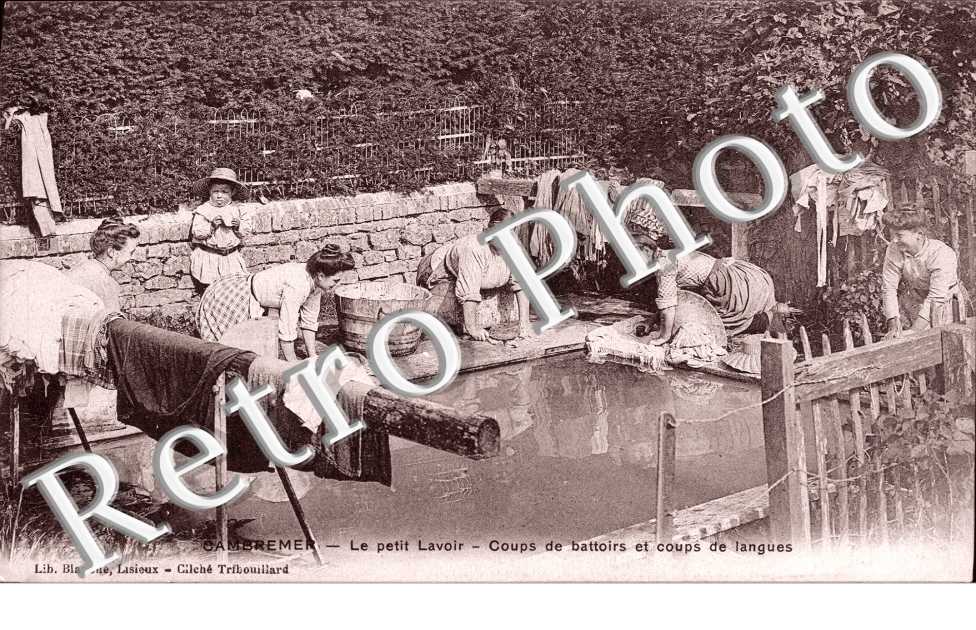 Le petit Lavoir. Coups de battoirs et coups de langues