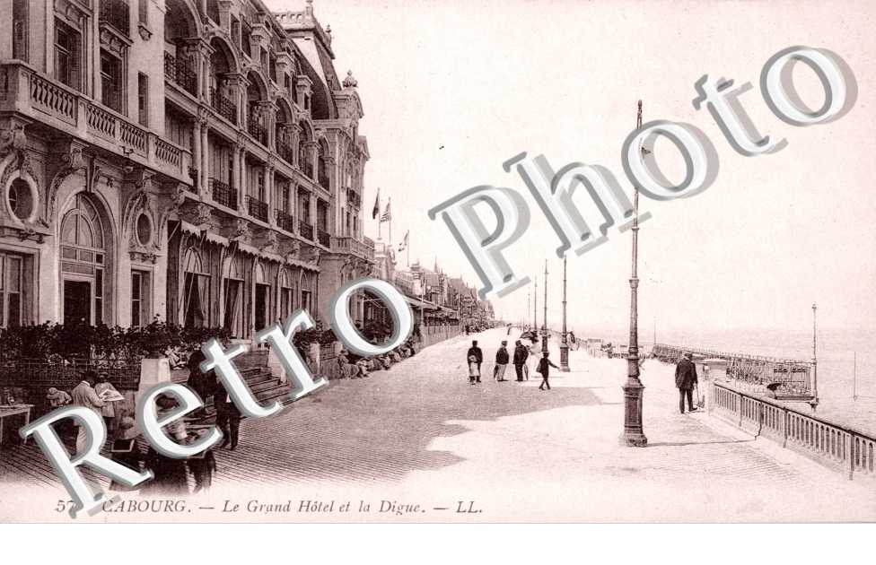 le Grand Hotel et la digue