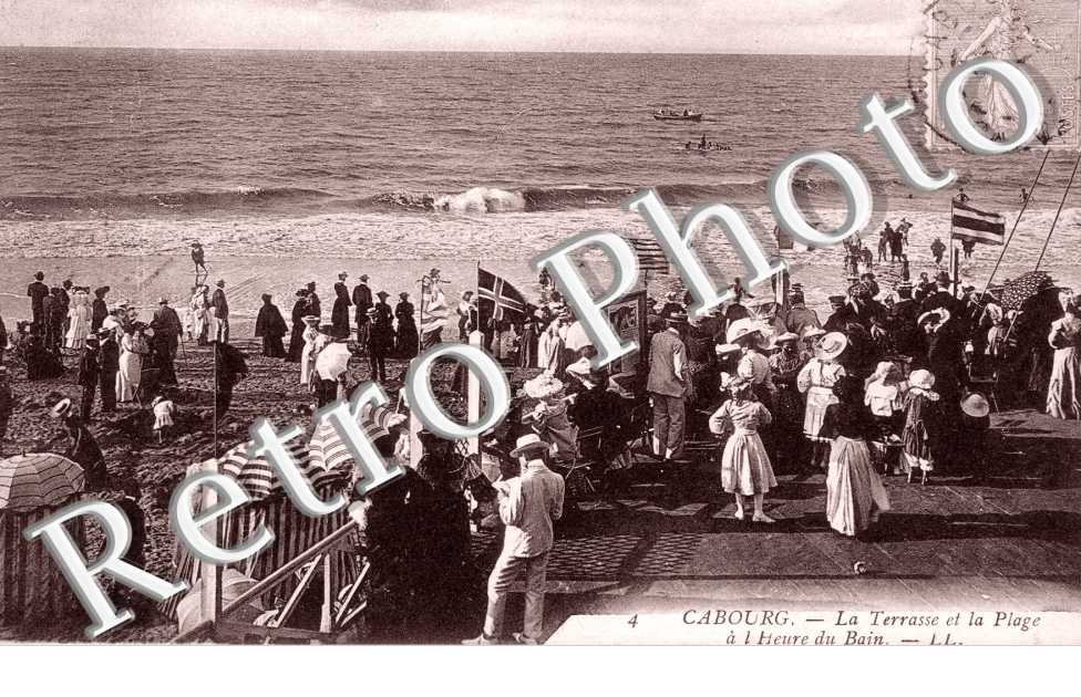 la terrasse et la plage a l&#039;heure du bain