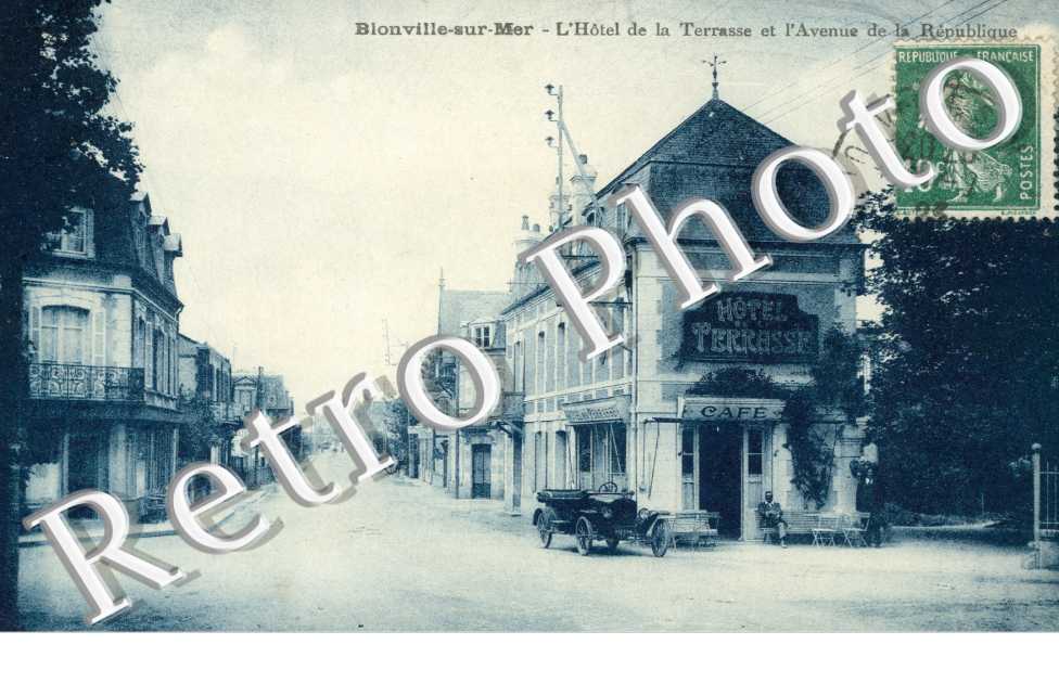 l'hotel de la Terrasse et l'avenue de la Republique