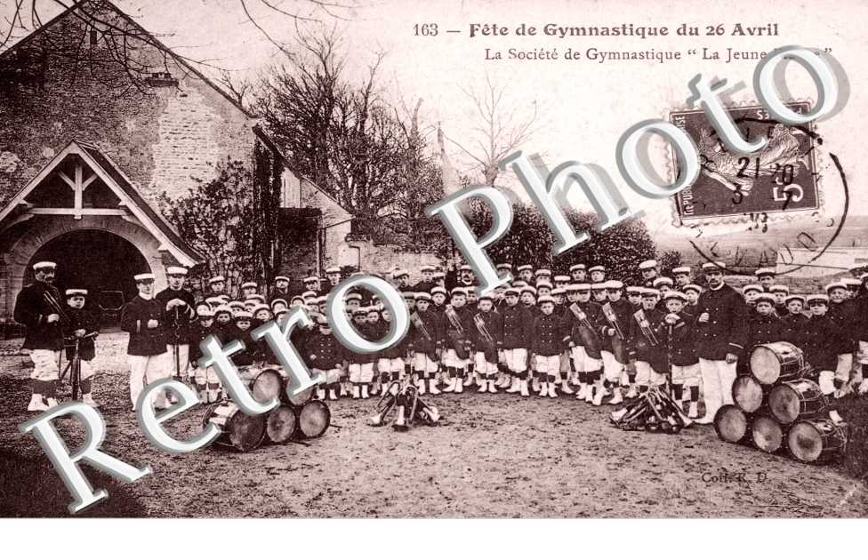 fete de gymnastique du 26 avril, la societe de gymnastique "la jeune France"