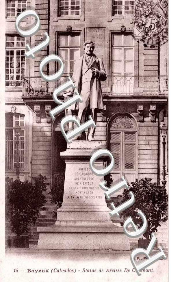 STATUE de Arcisse de Caumont