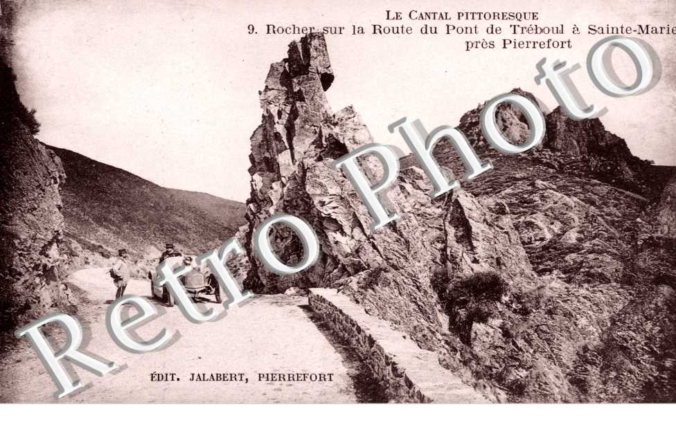 Rocher sur la route du pont de Treboul